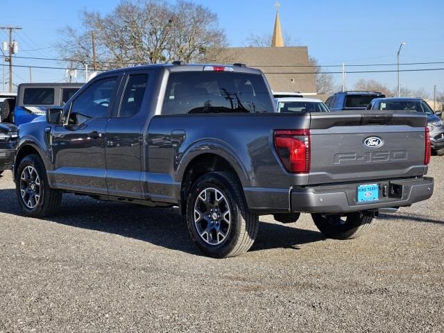 2025 Ford F-150 STX photo 4