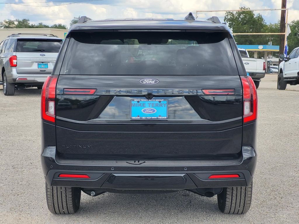 2025 Ford Expedition Platinum - Photo 4