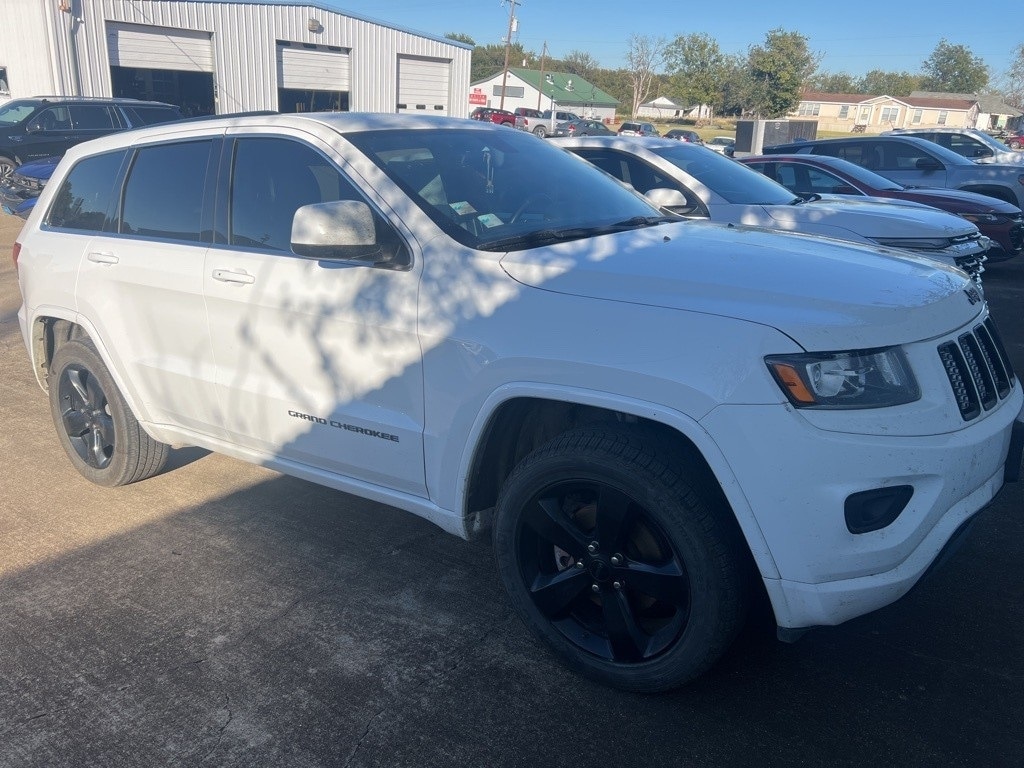 Used 2015 Jeep Grand Cherokee Altitude SUV