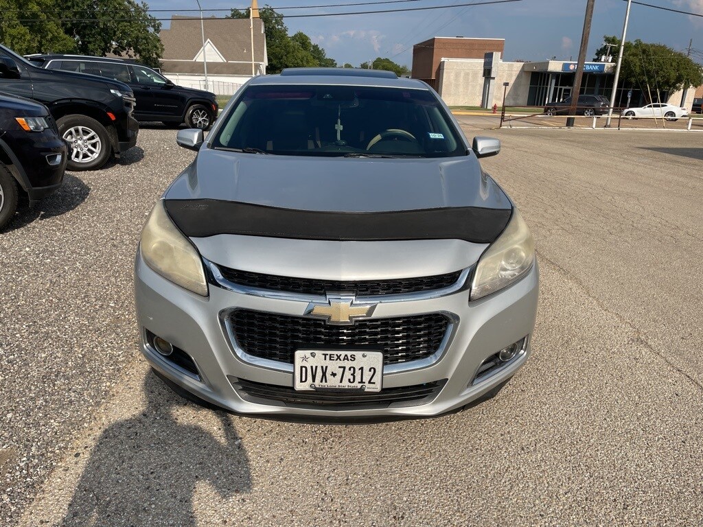 2015 Chevrolet Malibu LTZ photo 2