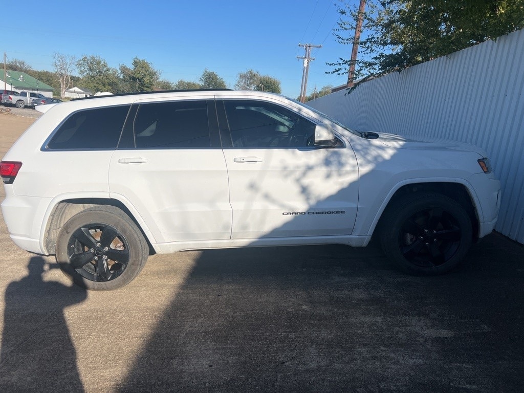 Used 2015 Jeep Grand Cherokee Altitude SUV
