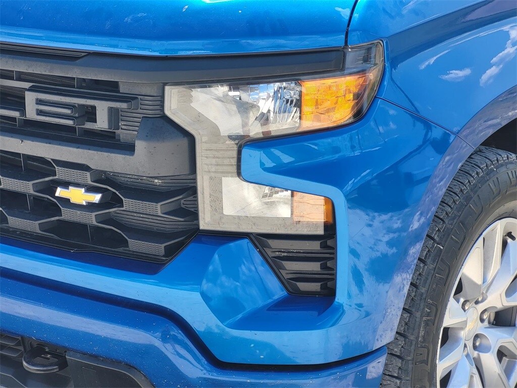 2023 Chevrolet Silverado 1500 photo 4