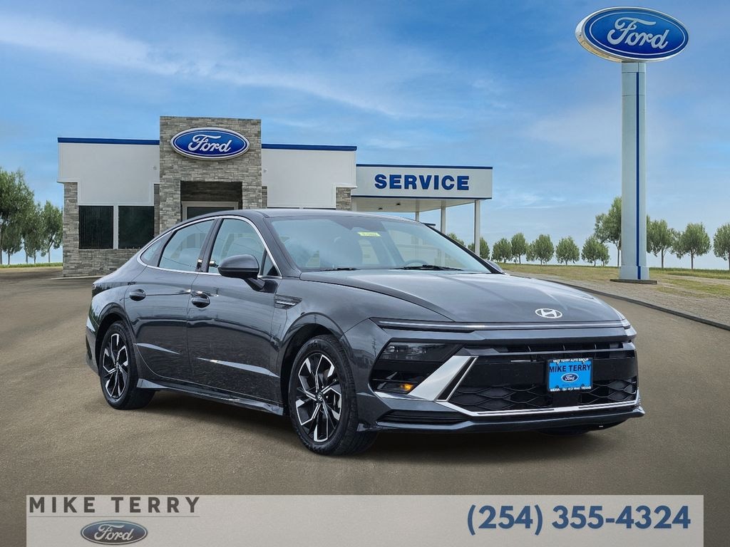 Used 2024 Hyundai Sonata SEL Sedan