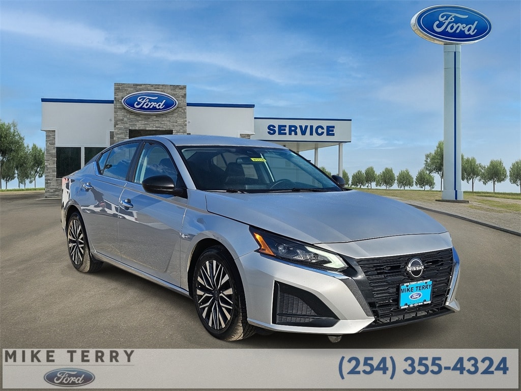 2024 Nissan Altima SV's photo