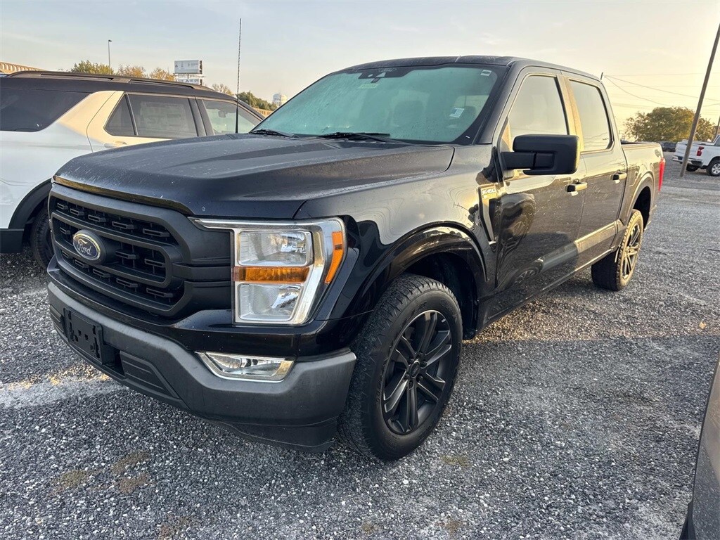 2022 Ford F-150 XL photo 3