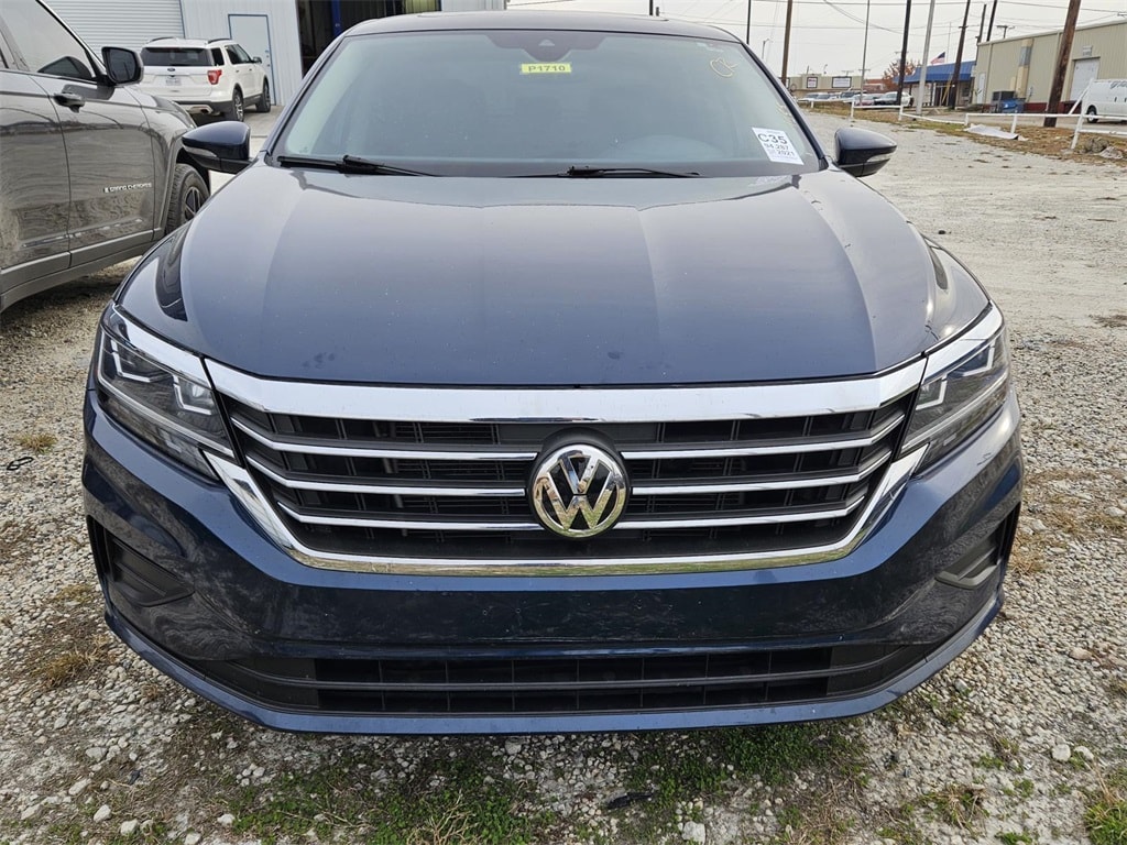 Used 2021 Volkswagen Passat 2.0T SE Sedan