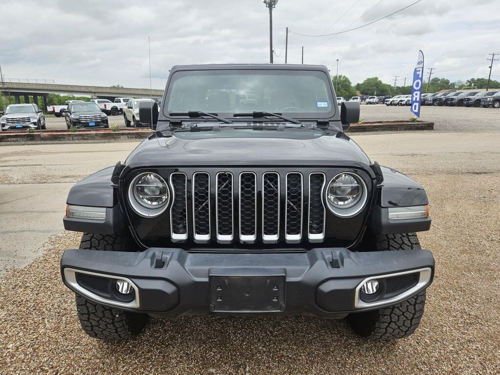 Used 2020 Jeep Gladiator Overland Truck