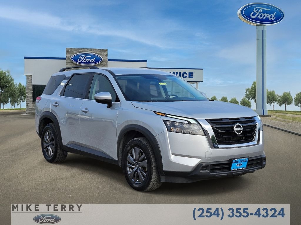 Used 2025 Nissan Pathfinder SV SUV
