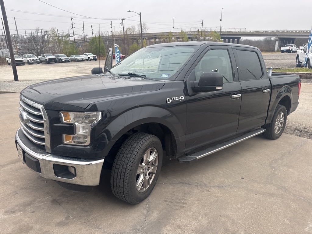 2015 Ford F-150 XLT's photo