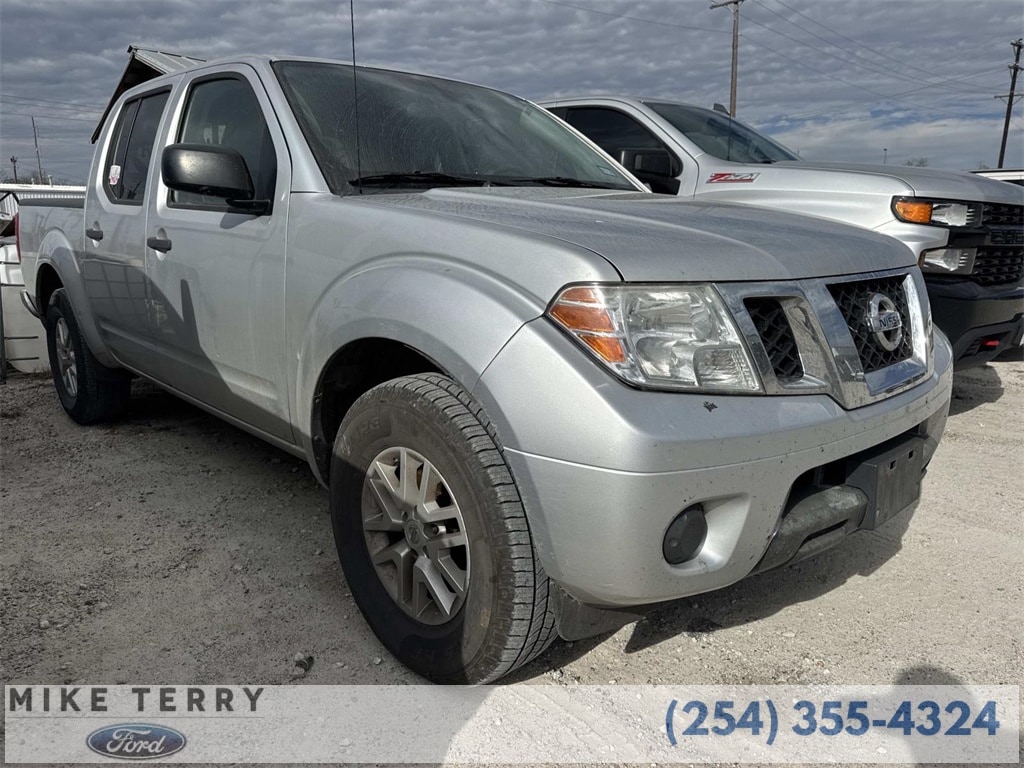 2019 Nissan Frontier SV's photo