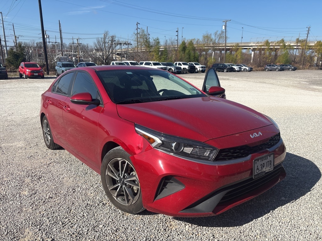 2023 Kia Forte LXS's photo