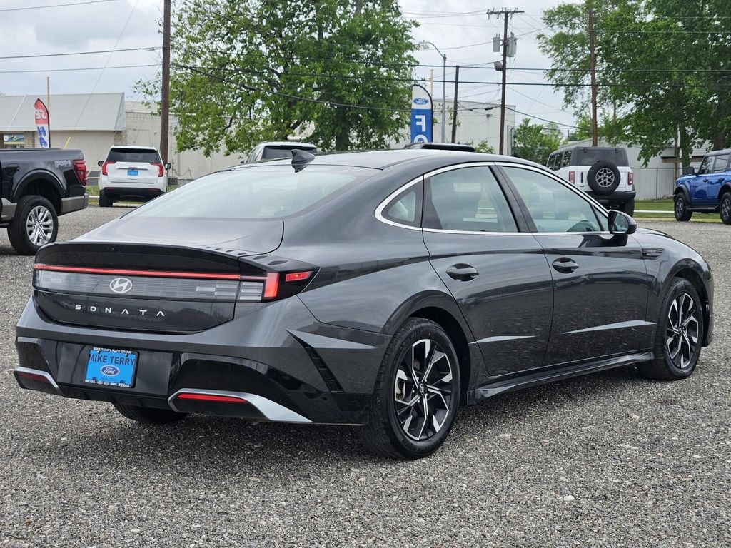 Used 2024 Hyundai Sonata SEL Sedan