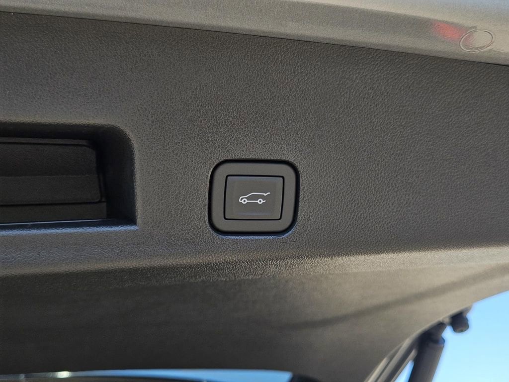 2026 GMC Acadia Elevation - Photo 8