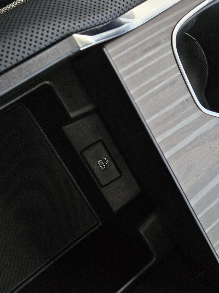 2025 GMC Sierra EV Denali - Photo 23