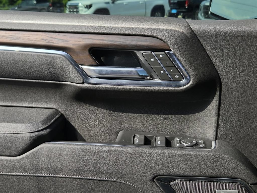 2026 GMC Sierra 1500 SLT - Photo 25