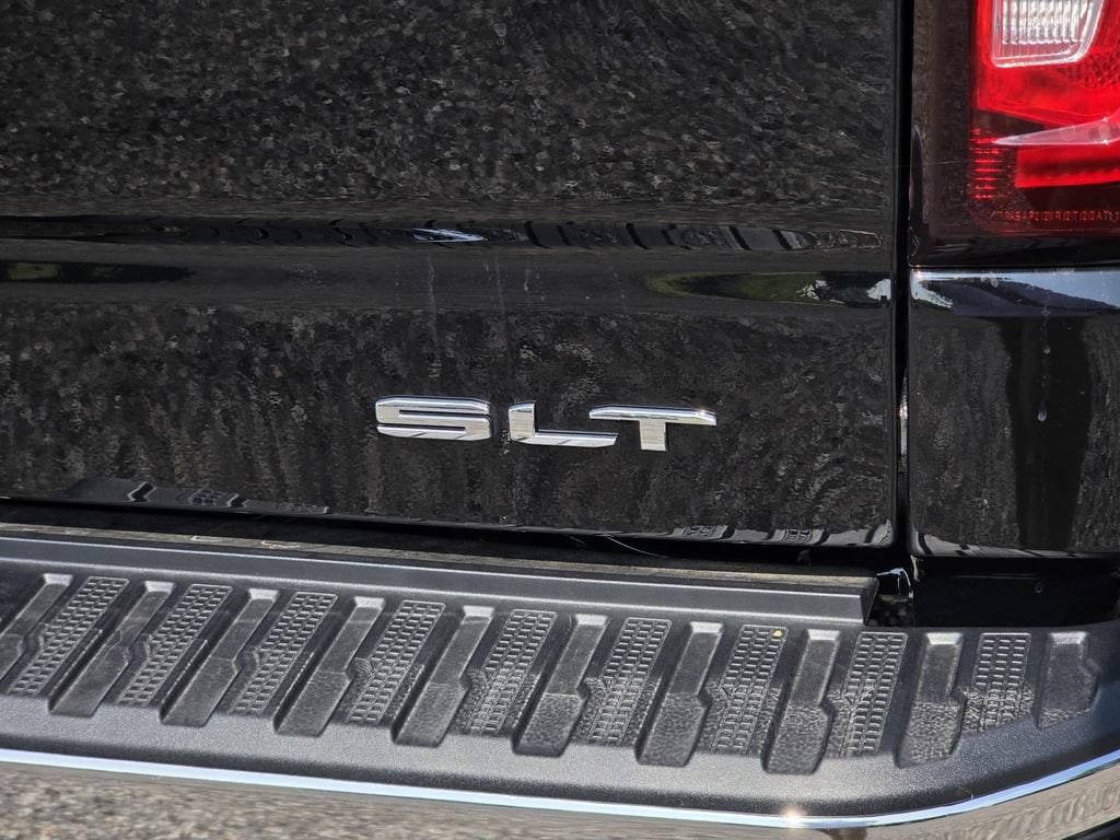 2026 GMC Sierra 1500 SLT - Photo 6