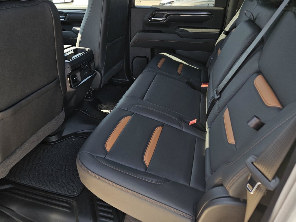 2026 GMC Sierra 2500HD AT4 - Photo 16