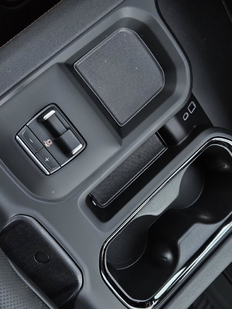 2026 GMC Sierra 2500HD AT4 - Photo 24