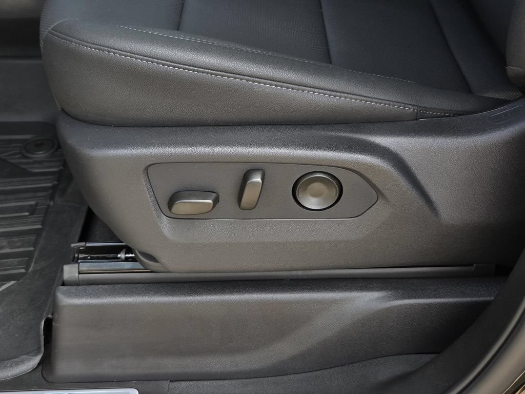 2026 GMC Sierra 1500 SLT - Photo 26