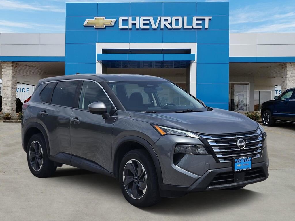Used 2025 Nissan Rogue SV FWD SUV