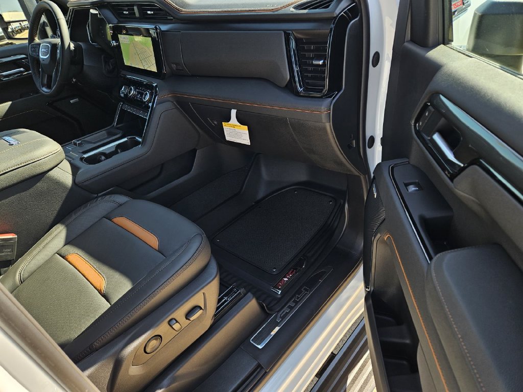 2026 GMC Sierra 2500HD AT4 - Photo 11