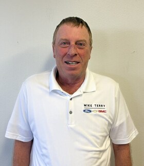 Staff member John Richards from ID_9e2d4e