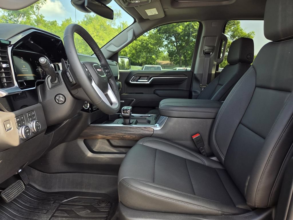 2026 GMC Sierra 1500 SLT - Photo 11