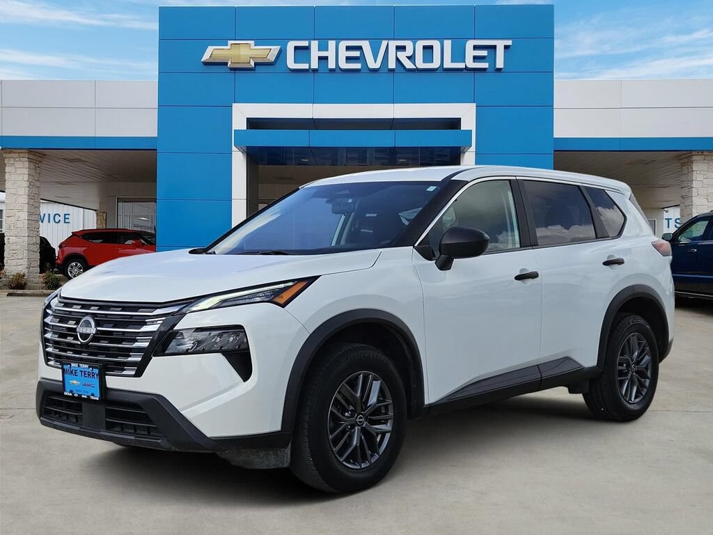Used 2024 Nissan Rogue S FWD SUV
