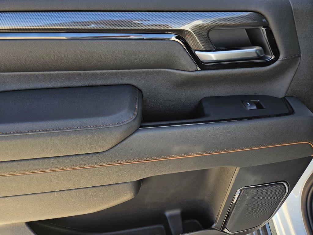 2026 GMC Sierra 2500HD AT4 - Photo 17