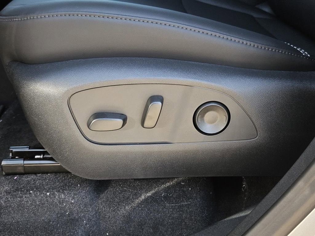 2026 GMC Acadia Elevation - Photo 22
