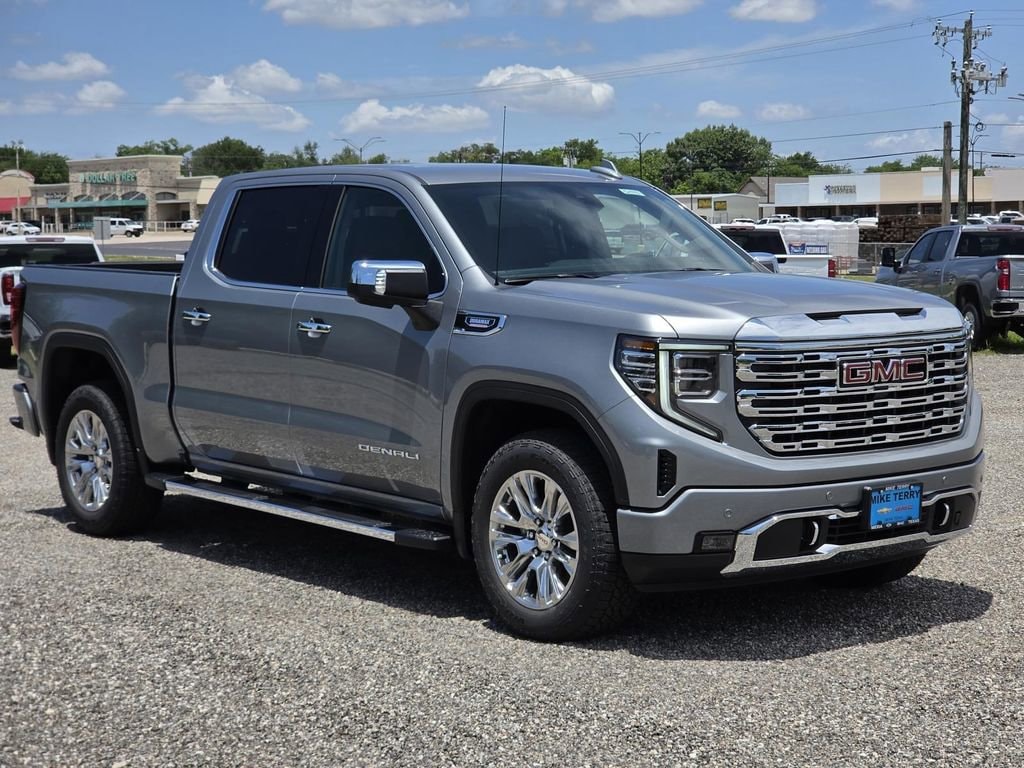2026 GMC Sierra 4WD Crew Cab Short Box Denali's photo