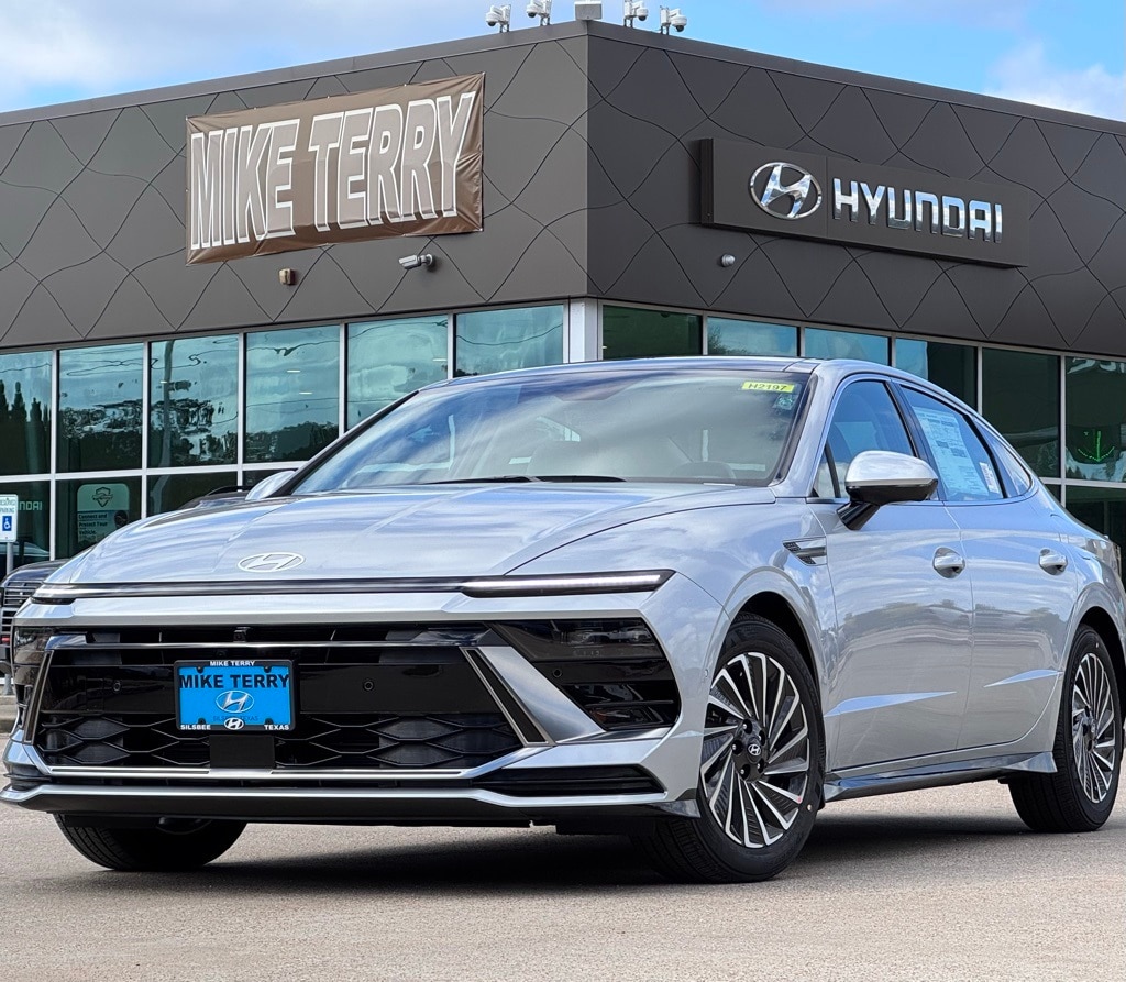 2026 Hyundai Sonata Hybrid Limited's photo