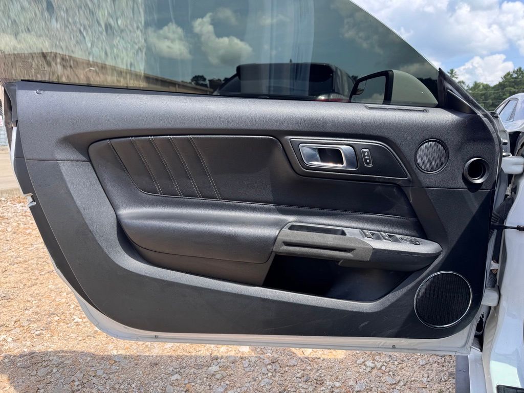 2020 Ford Mustang GT Premium - Photo 20