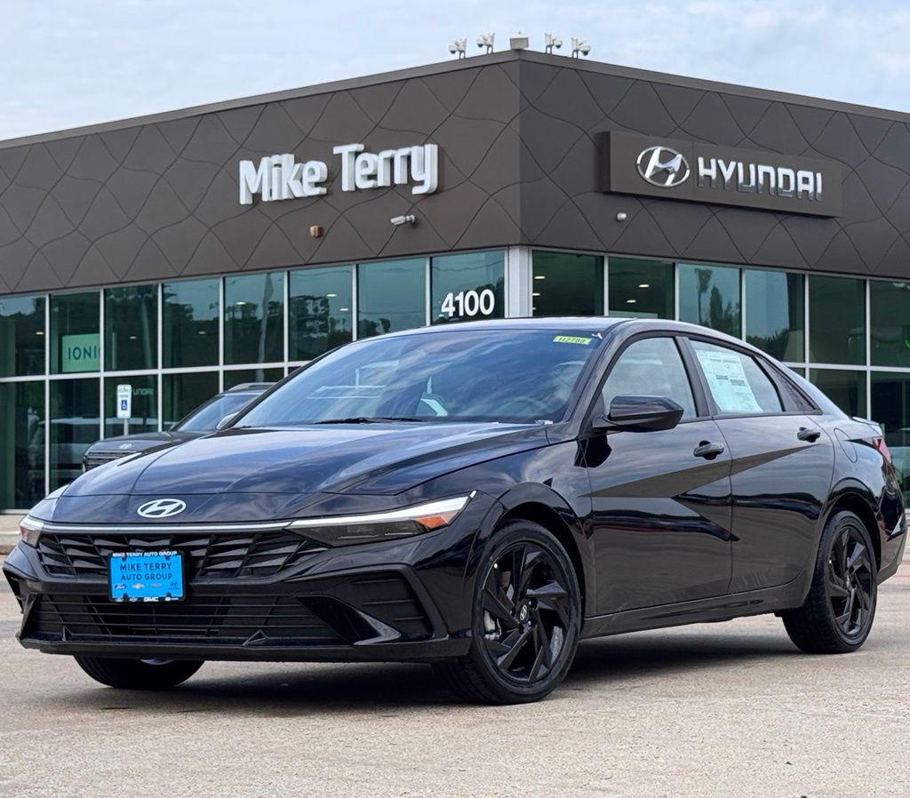 New 2026 Hyundai Elantra SEL Sport