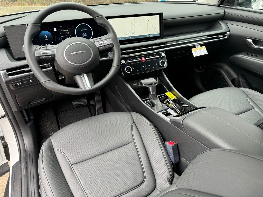 2025 Hyundai Tucson SEL Convenience photo 2