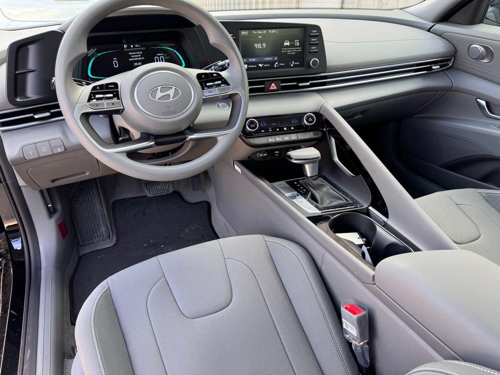 New 2026 Hyundai Elantra Hybrid Blue Sedan