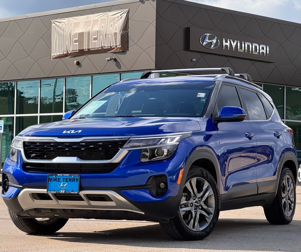 2023 Kia Seltos S's photo