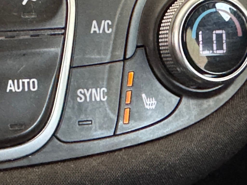 2024 Chevrolet Malibu 1LT - Photo 5