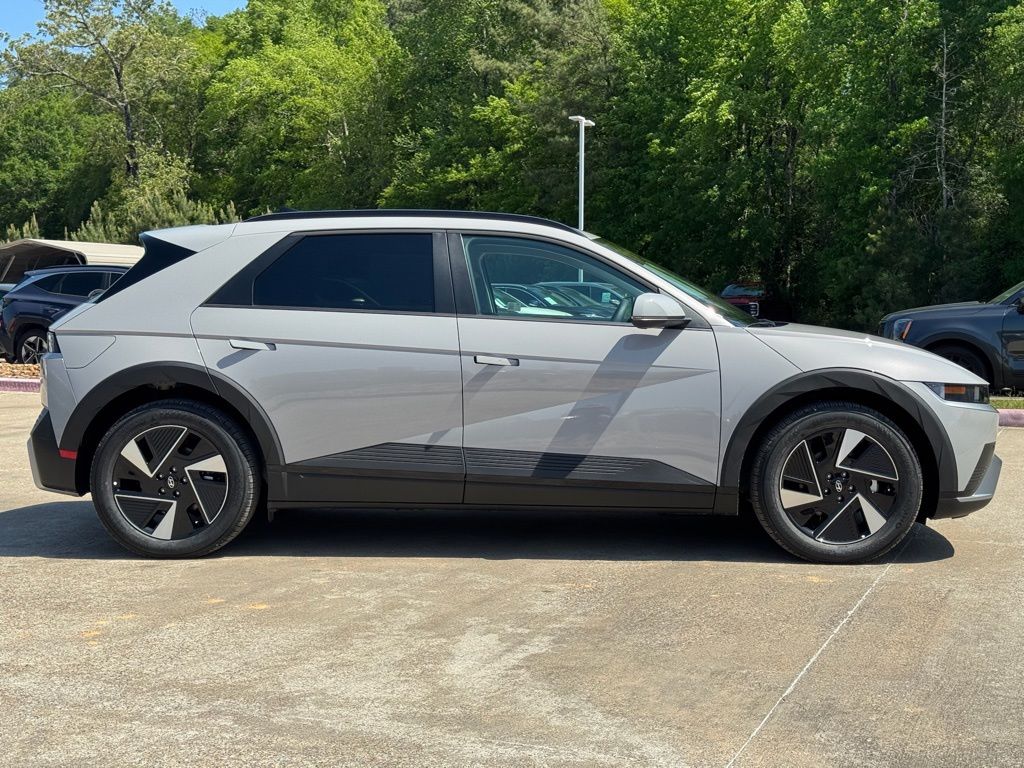 2025 Hyundai IONIQ 5 SEL - Photo 11