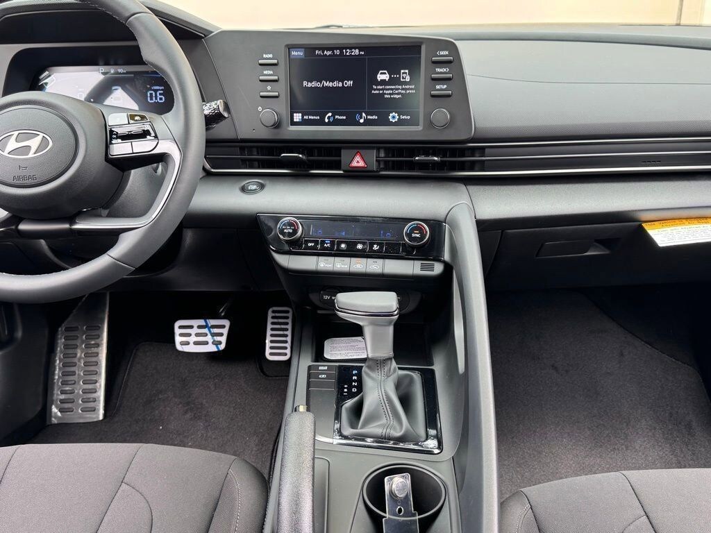 New 2026 Hyundai Elantra SEL Sport Sedan