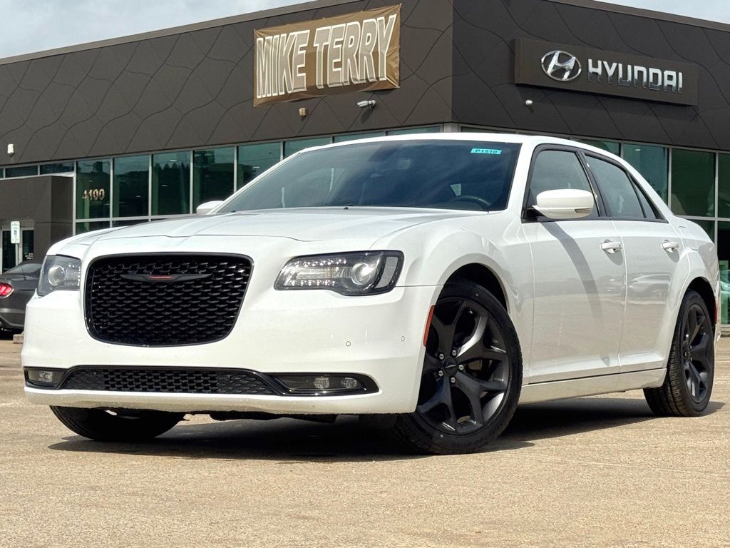 2023 Chrysler 300 S