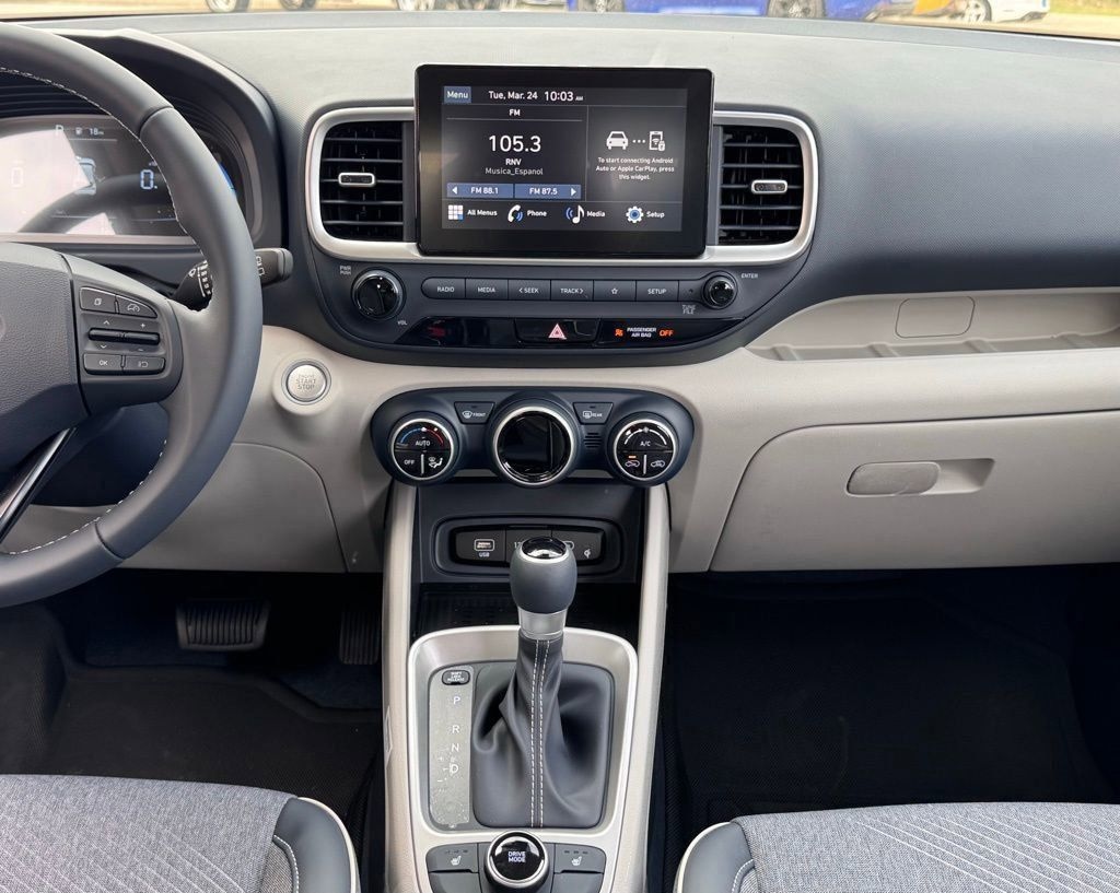 New 2026 Hyundai Venue SEL w/Two-Tone Roof SUV