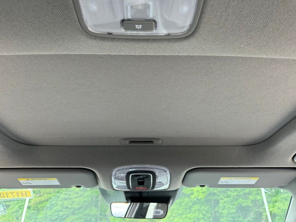 New 2025 Hyundai Elantra SEL Convenience Sedan