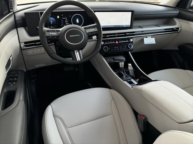 2025 Hyundai Tucson SEL Convenience photo 2