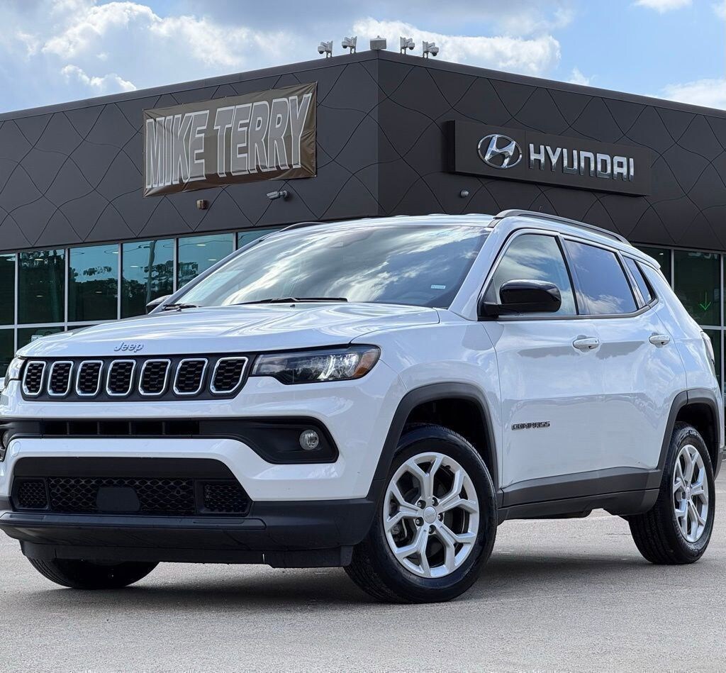 Used 2024 Jeep Compass Latitude SUV