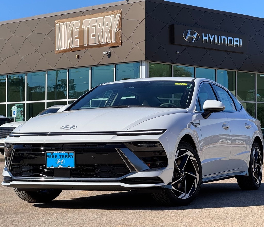 2026 Hyundai Sonata SEL's photo