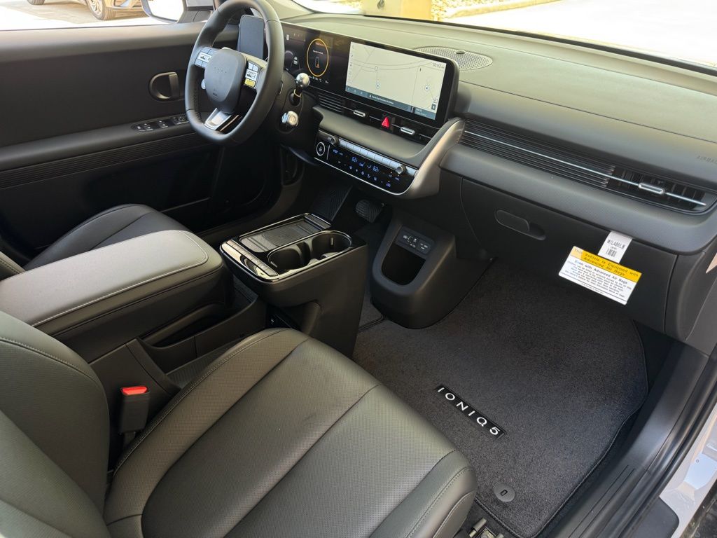 2025 Hyundai IONIQ 5 SEL - Photo 17