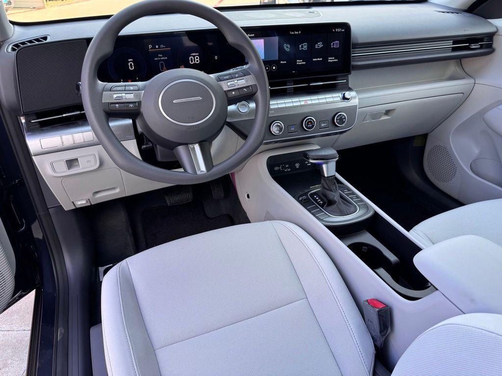 New 2027 Hyundai Kona SE FWD SUV