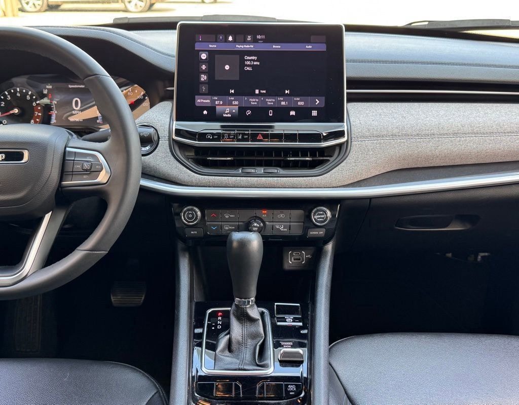 Used 2024 Jeep Compass Latitude SUV