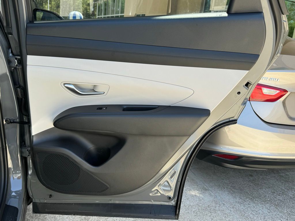 2025 Hyundai Tucson SEL - Photo 21